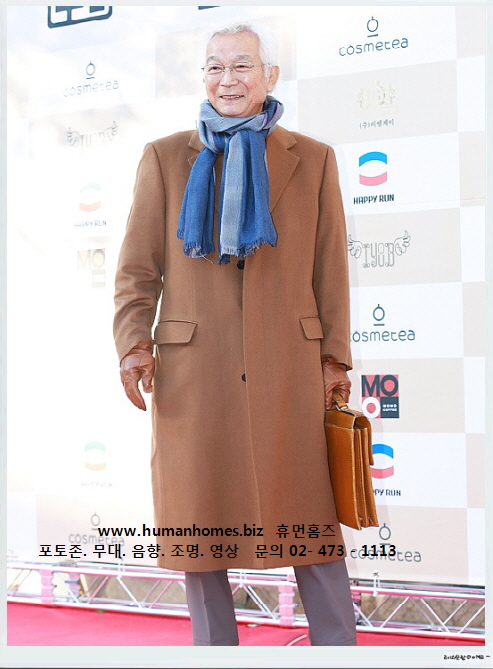 8d2b7f1f77572d38f46423b0f3b79fe6_1515154